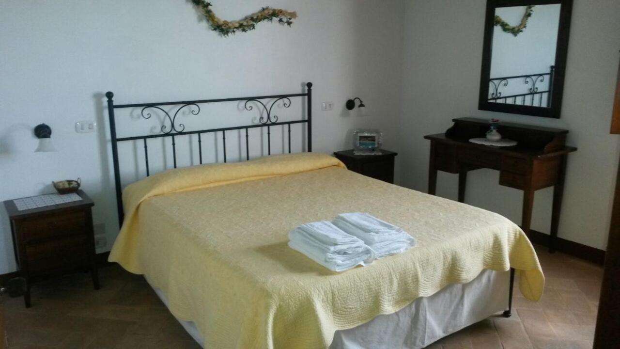 Gli Archi Di Corsanello Apartment Сиена Екстериор снимка